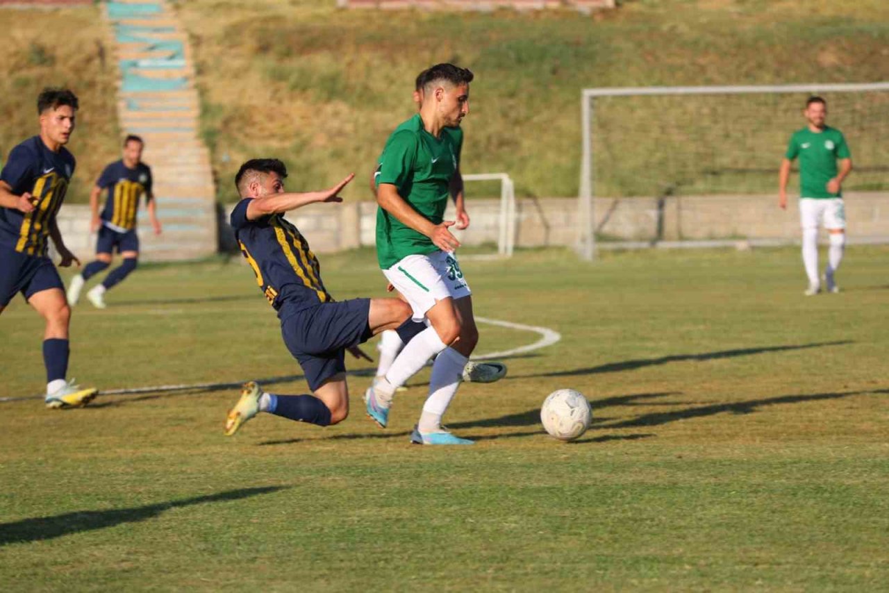 Hazırlık maçı: Kırşehirspor: 1 Talasgücü Belediyespor: 2