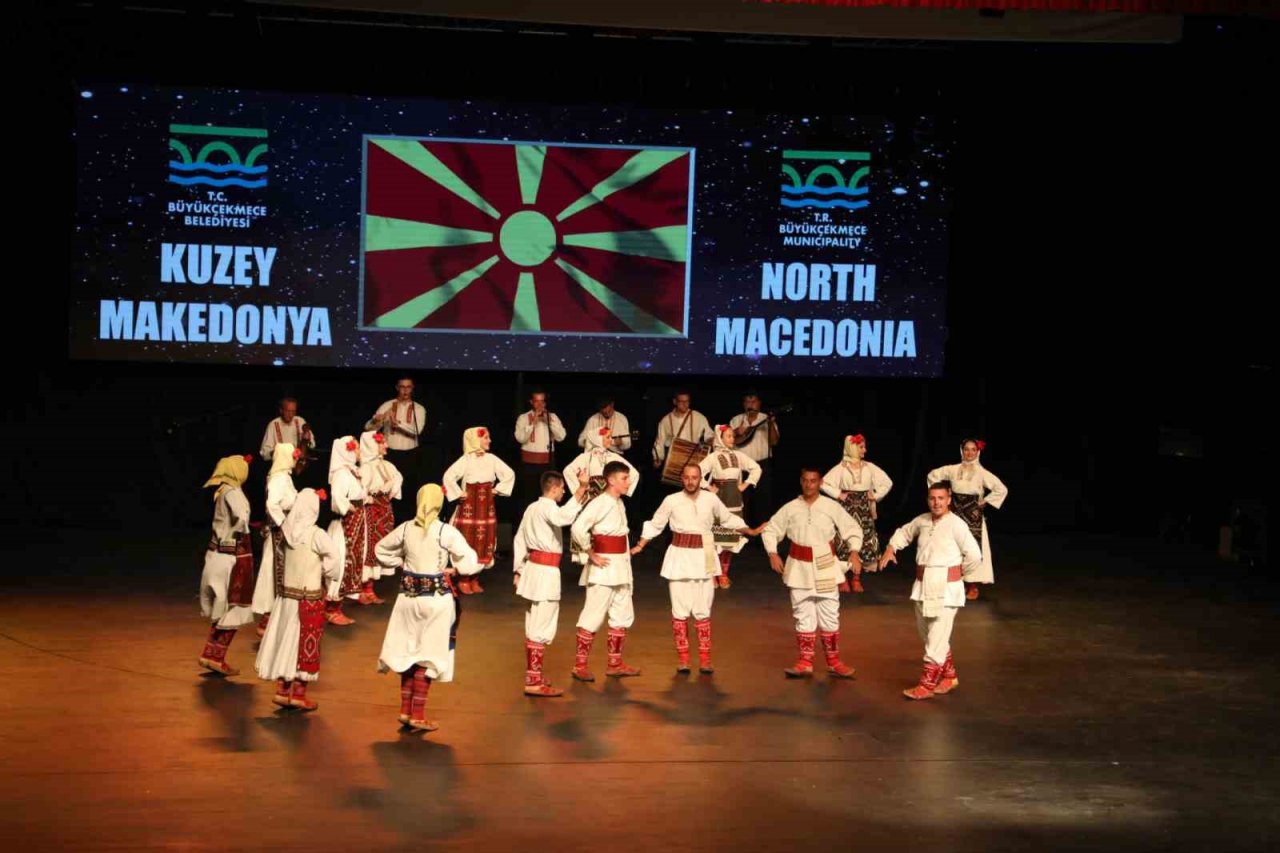 Uluslararası Halk Dansları’nda 25 ülkenin halk dansları yarışıyor