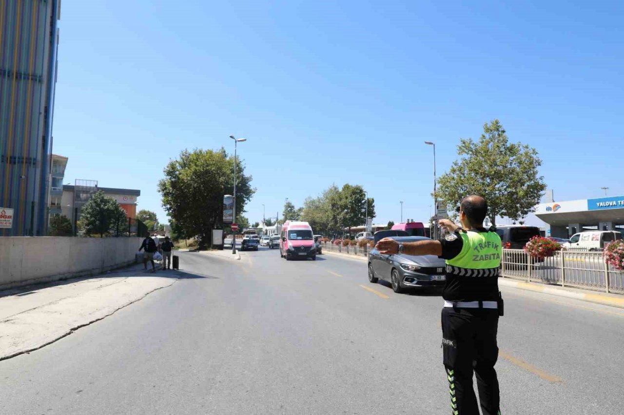 Yalova’da zabıtadan minibüslere klima denetimi