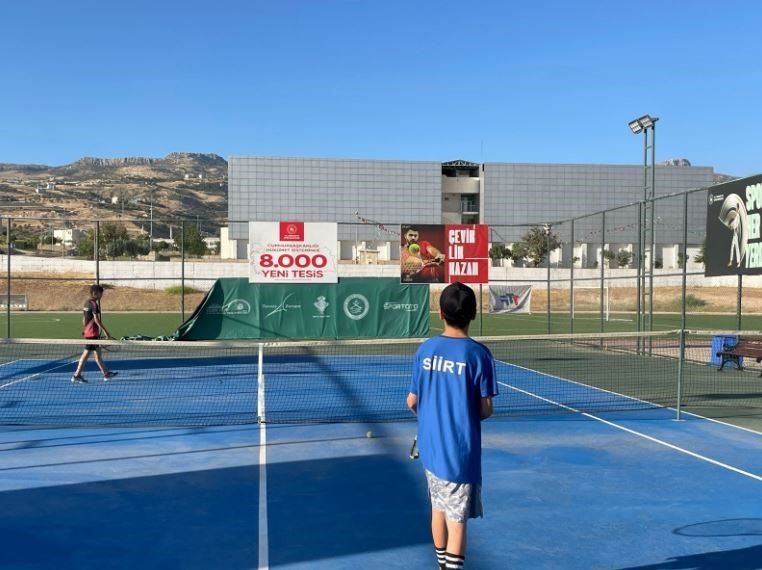Şırnak’ta ANALİG tenis çeyrek final müsabakaları başladı