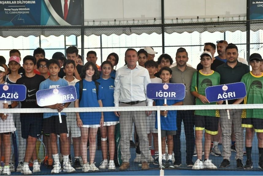Şırnak’ta ANALİG tenis çeyrek final müsabakaları başladı