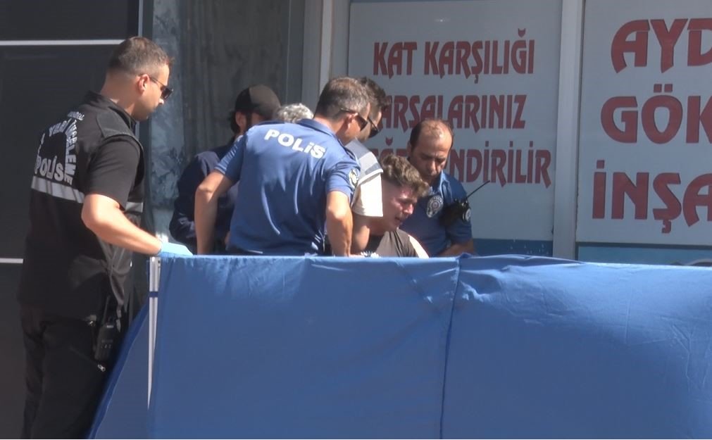 Direksiyon öğretmeni eşinin eğitim güzergahında silahla hayatına son verdi