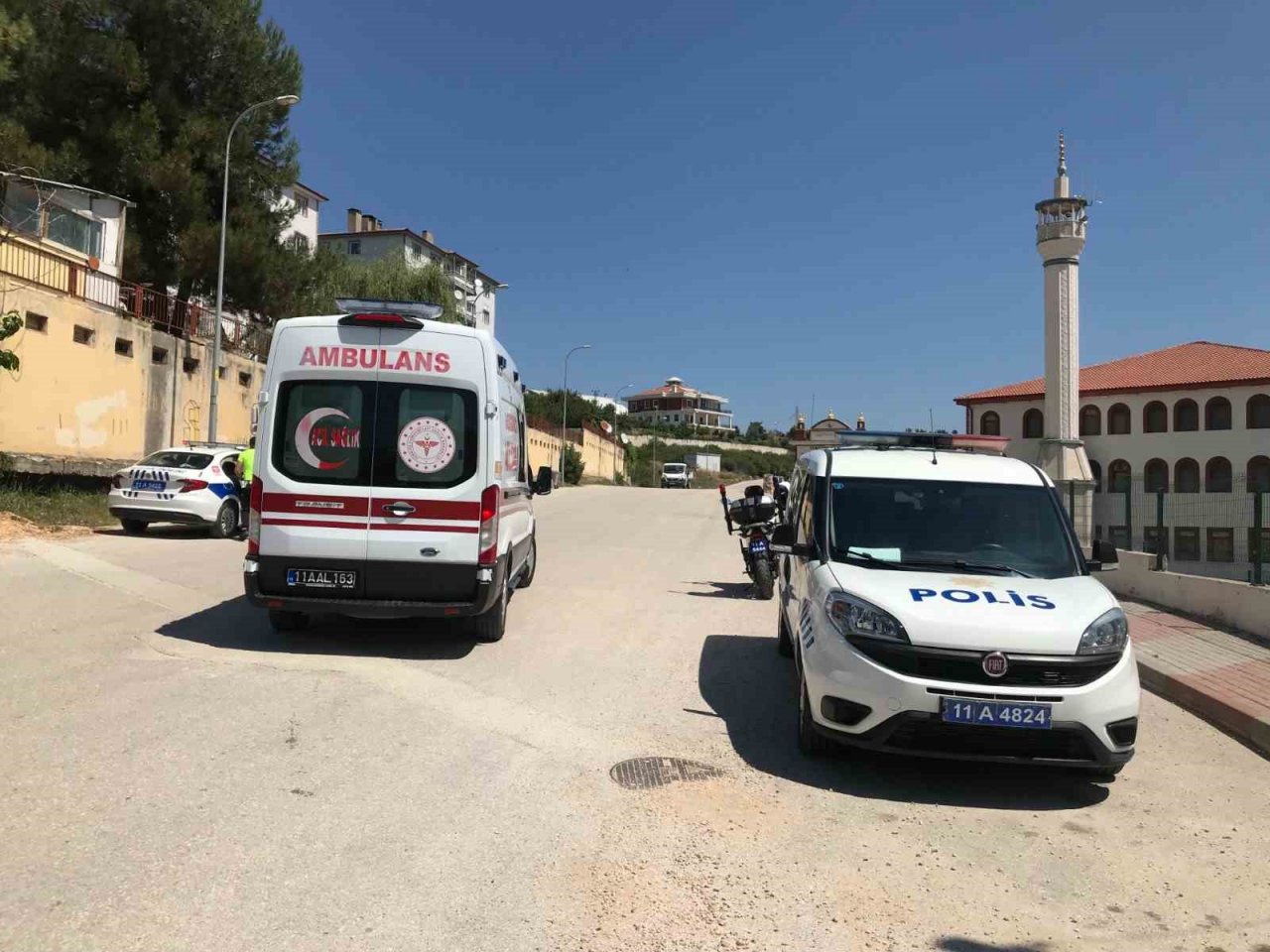 Bilecik’te bisiklet ile otomobilin çarpışması sonucu küçük çocuk yaralandı