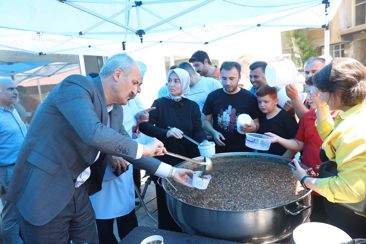 Başkan Okay: "Her zaman bir ve beraberiz"