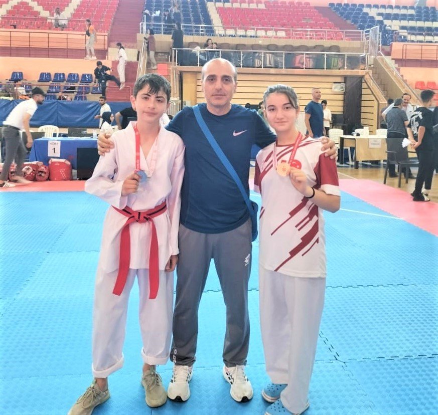 Elazığ taekwondo takımları yarı finalde