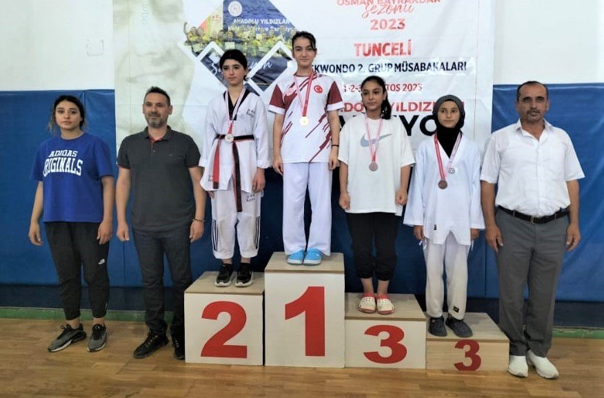 Elazığ taekwondo takımları yarı finalde