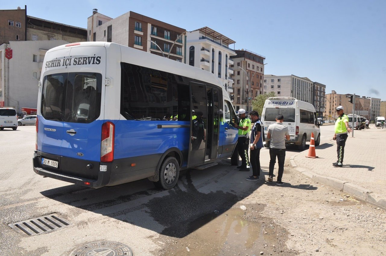 Yüksekova’da şehir içi servisler denetlendi