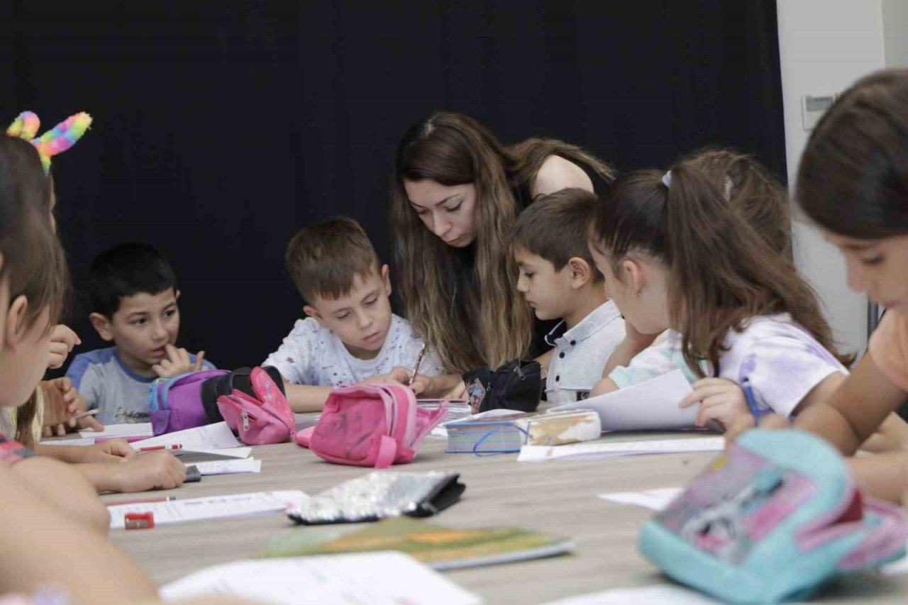 Honaz’da Kitap Kafe büyük ilgi görüyor