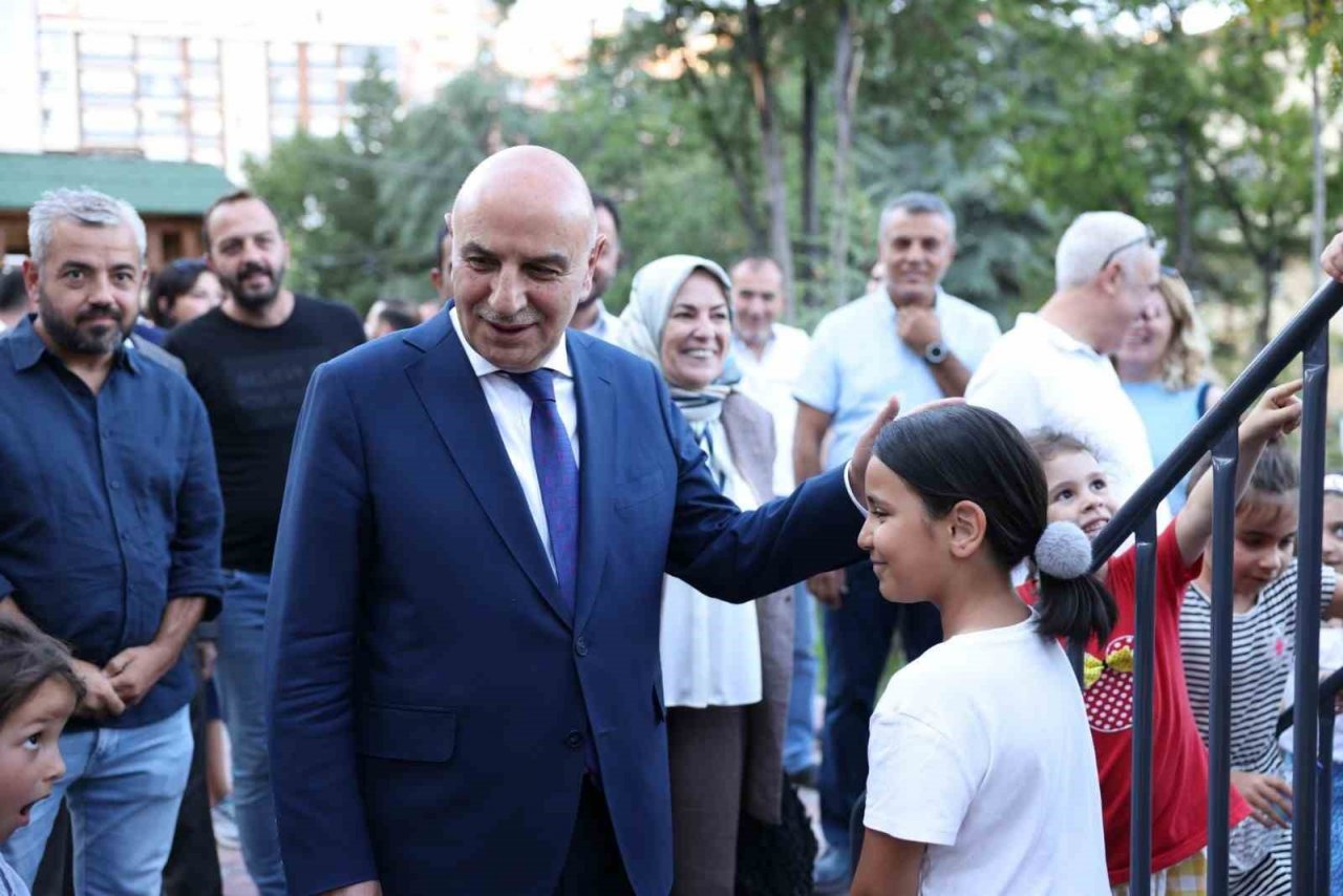 Keçiören’de Yusuf Kurtbeyoğlu Parkı hizmete açıldı