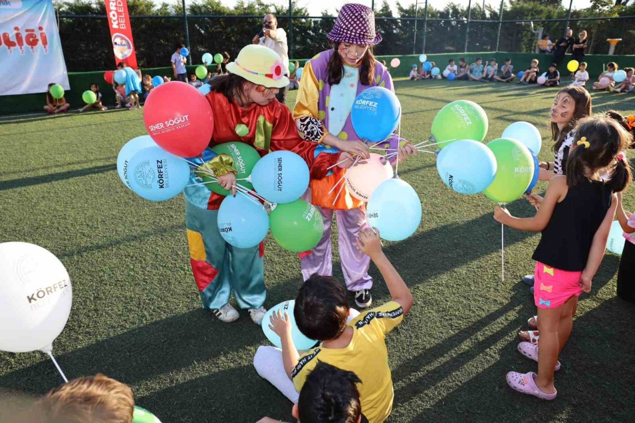 Körfez’de çocuklar gönüllerince eğleniyor