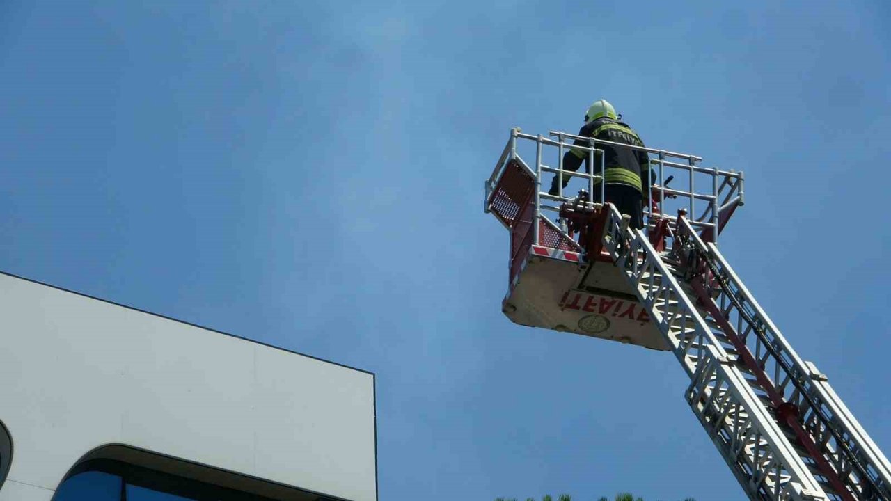 Muğla’da baca yangını korkuttu