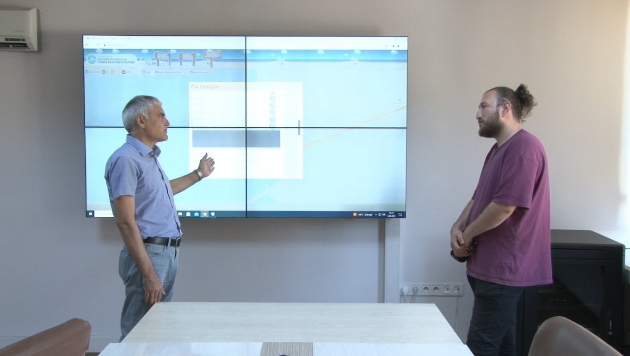 Vatandaşlar Yüzme Suyu Takip Sistemi ile plajların risk tablosunu takip edilebiliyor