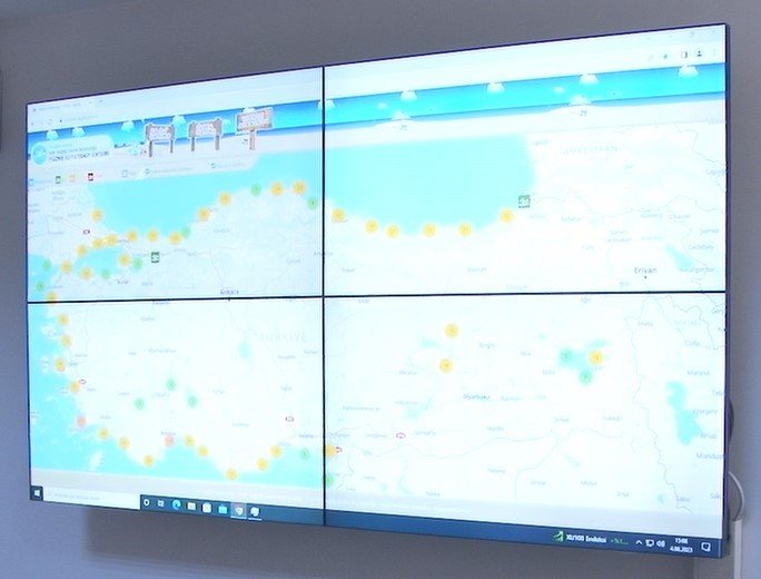 Vatandaşlar Yüzme Suyu Takip Sistemi ile plajların risk tablosunu takip edilebiliyor