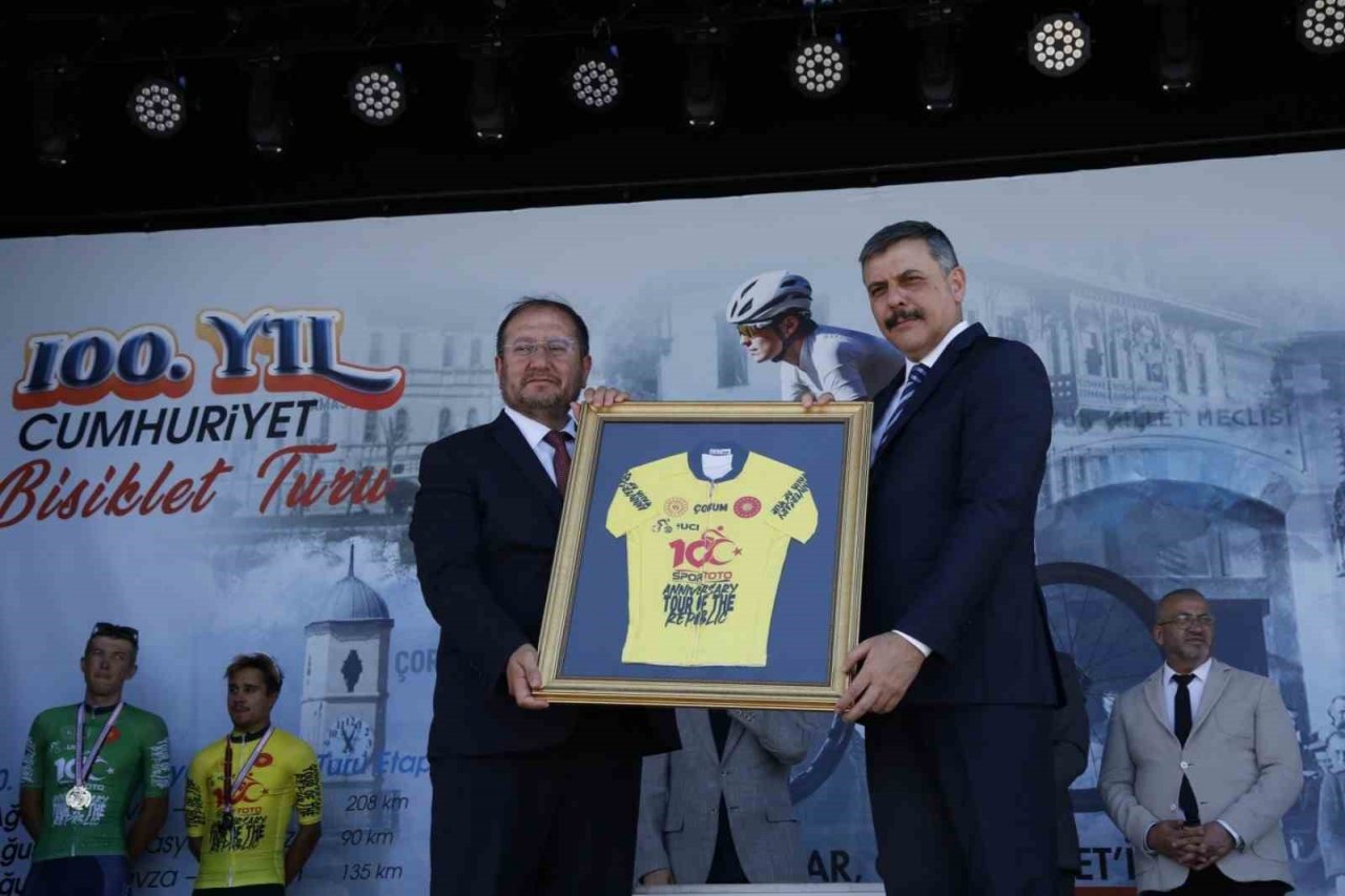 100. Yıl Cumhuriyet Bisiklet Turu’nda Çorum-Samsun etabı tamamlandı