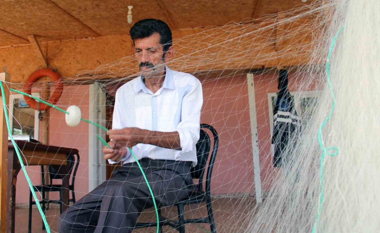 Hazırlıklarını tamamlayan balıkçılar yeni sezonda palamut avından umutsuz