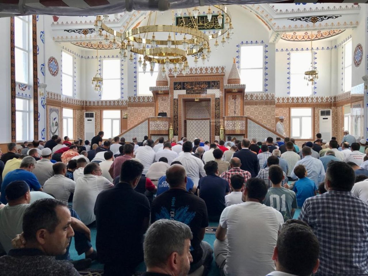 Alikahya İmam-ı Rabbani Cami yeni görünümüne kavuştu