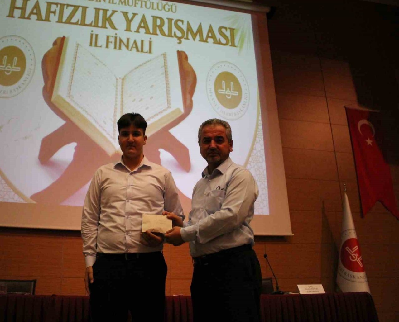 Kur’an kursu öğrencilerinin katıldığı yarışmada birinci ’Şengül’ oldu