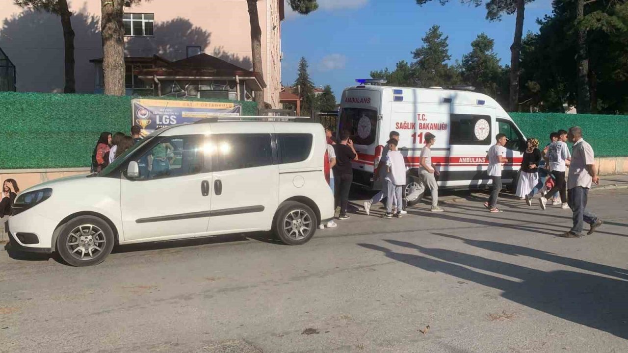 15 yaşındaki çocuk okul bahçesinde ölü bulundu