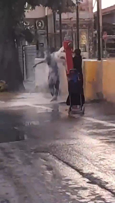 40 derecelere ulaşan hava sıcaklıkları hem vatandaşları hem de hayvanları bunalttı