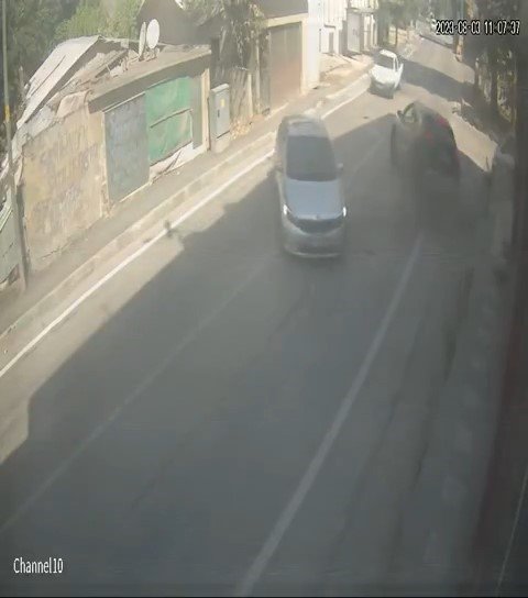 Yolu ortalamayınca kafa kafaya çarpıştılar