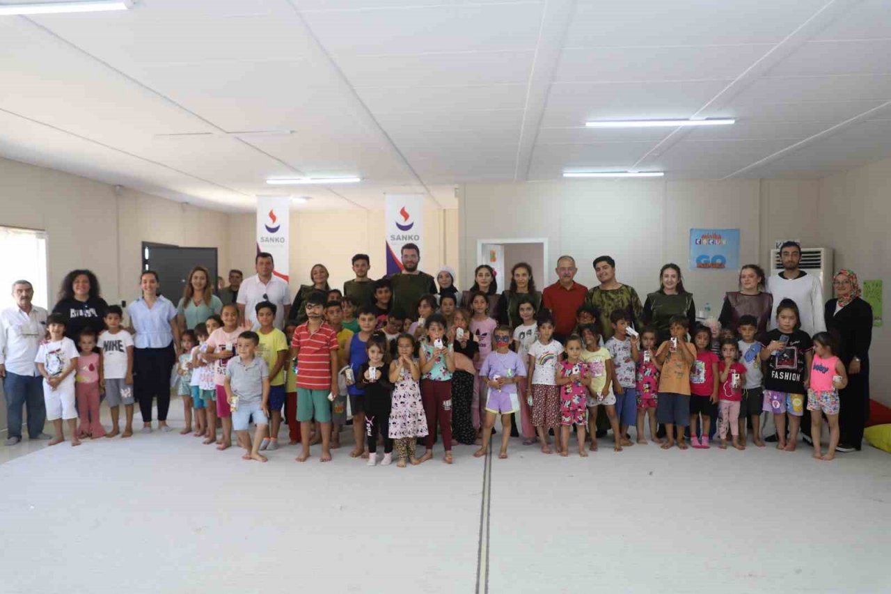 Depremden etkilenen çocuklara tiyatro etkinliği düzenlendi