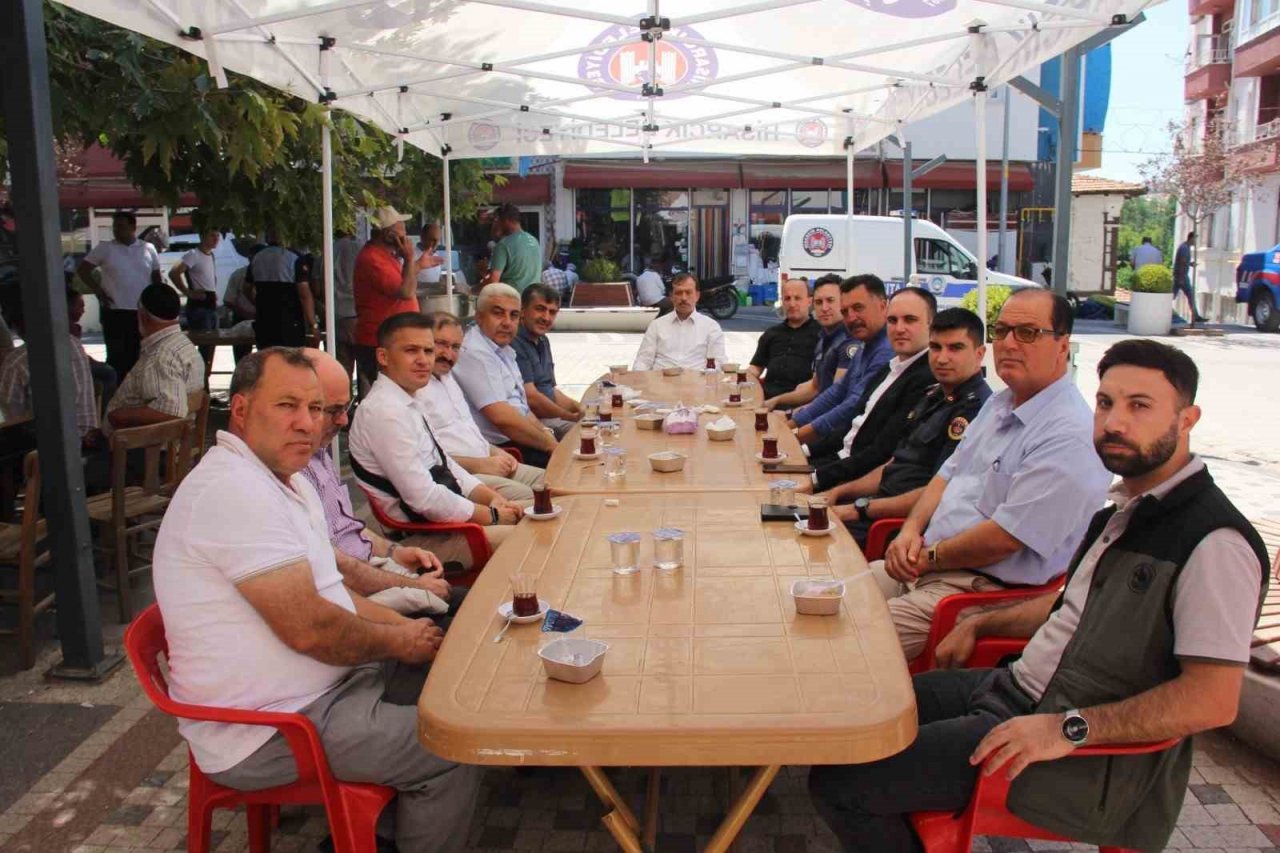 Hisarcık Belediyesinden aşure ikramı