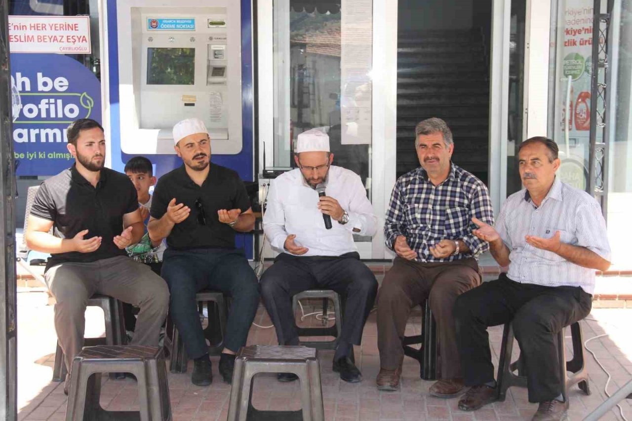 Hisarcık Belediyesinden aşure ikramı