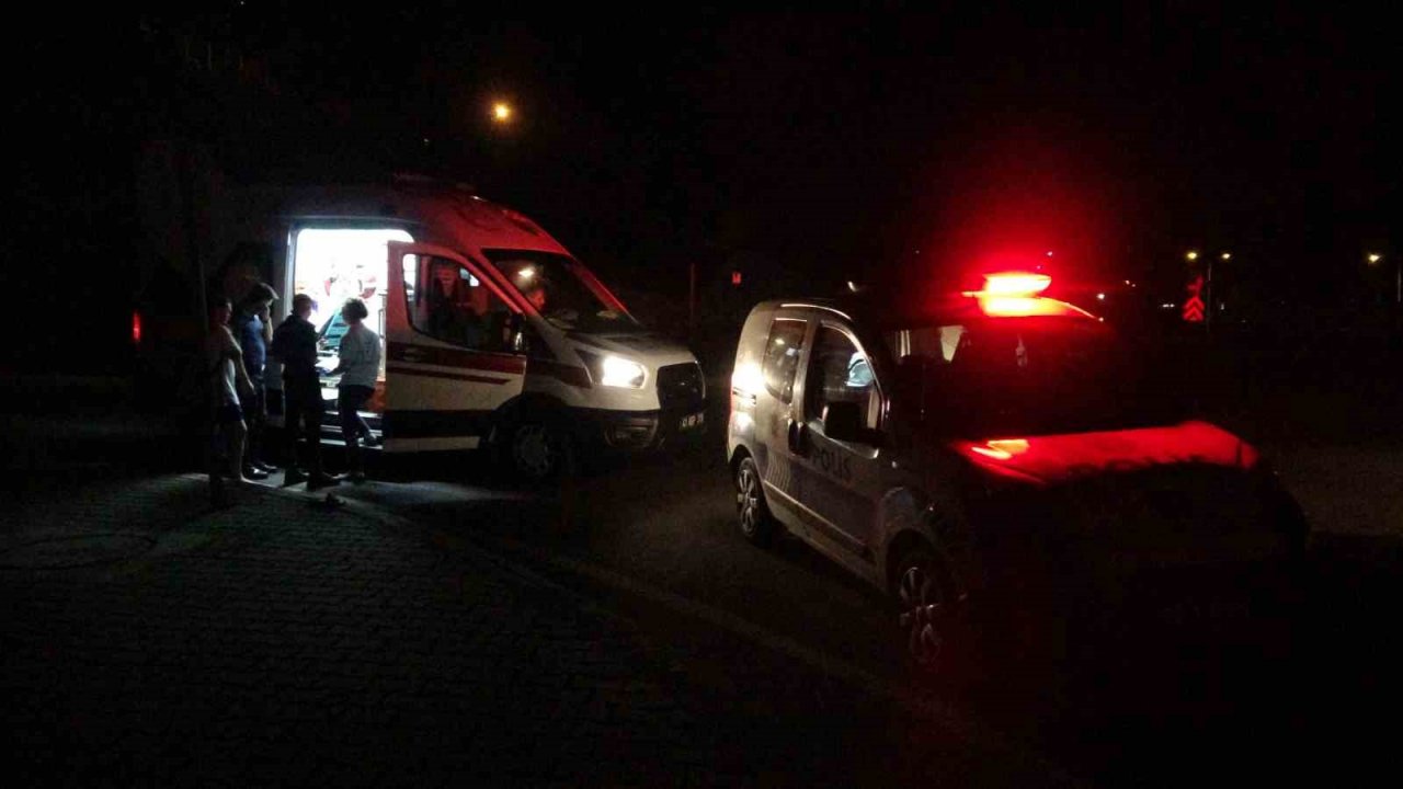 Otomobil içinde darp ettiği 2 kadını cadde ortasına bırakıp kaçtı