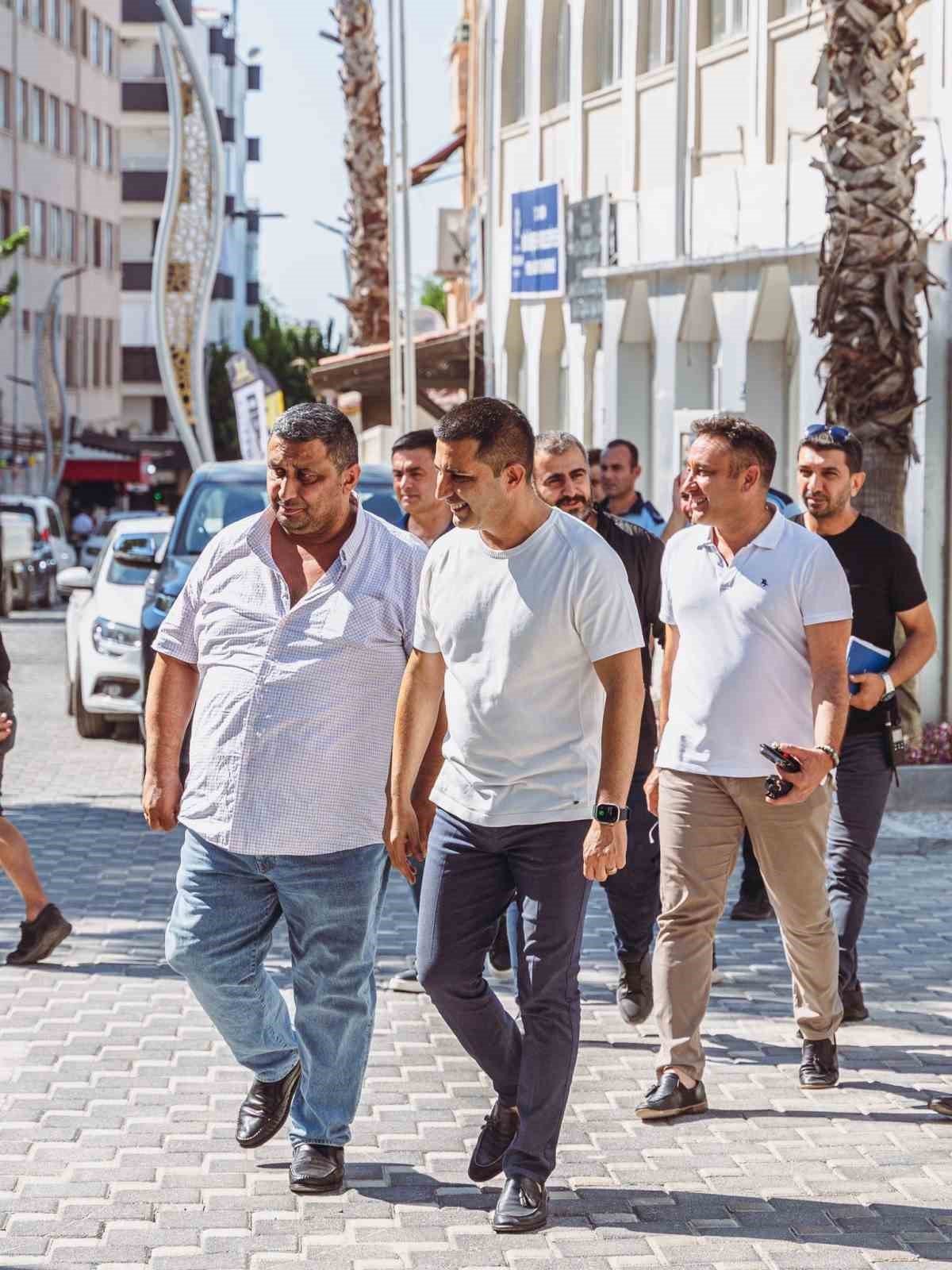 Güzelçamlı yeni cadde ve yollarına kavuşuyor