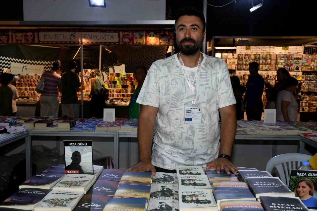 Kuşadası Kitap Fuarı’na Yoğun İlgi