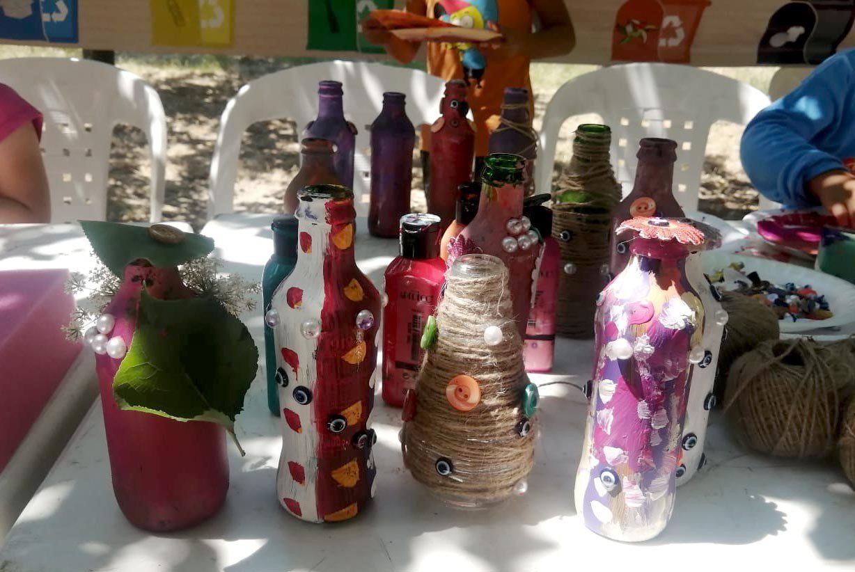 Kuşadası’nda çocuklar eğlenerek geri dönüşüm bilinci kazanıyor