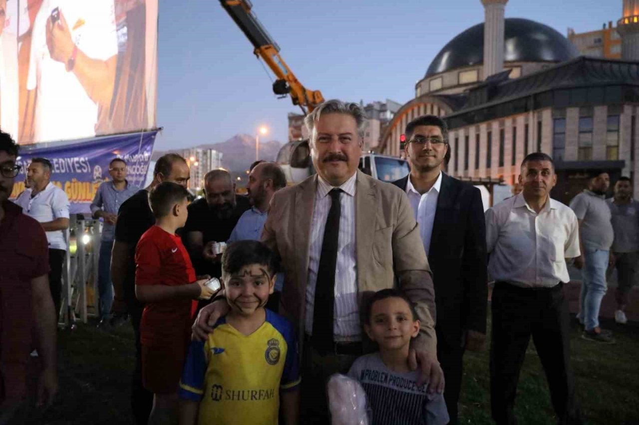 Altınoluk Mahallesi Açık Hava Sineması Büyük İlgi Gördü