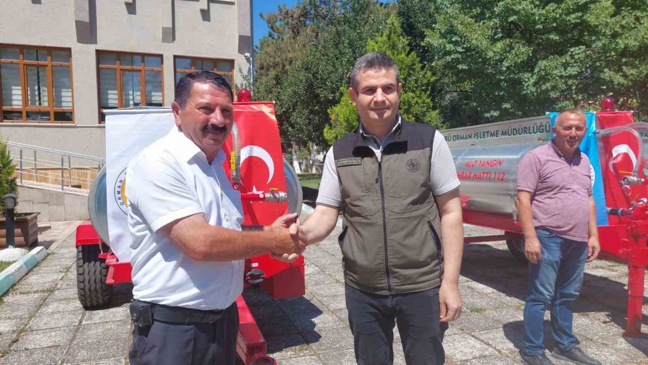 Yangınlara erken müdahale için mahallelere su tankeri desteği