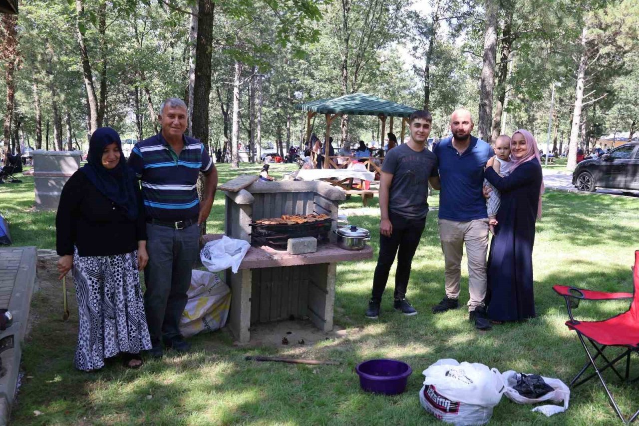 Cumalıkızk orman park’na vatandaşlardan tam not