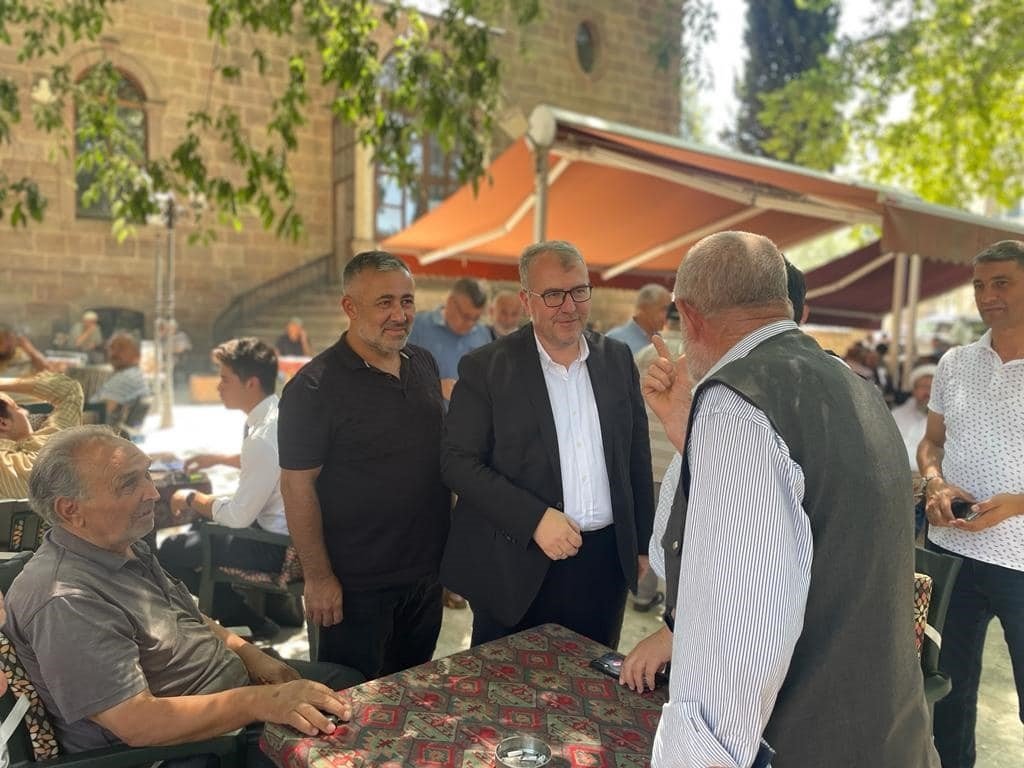 Söğüt’te AK Parti’ye yoğun ilgi