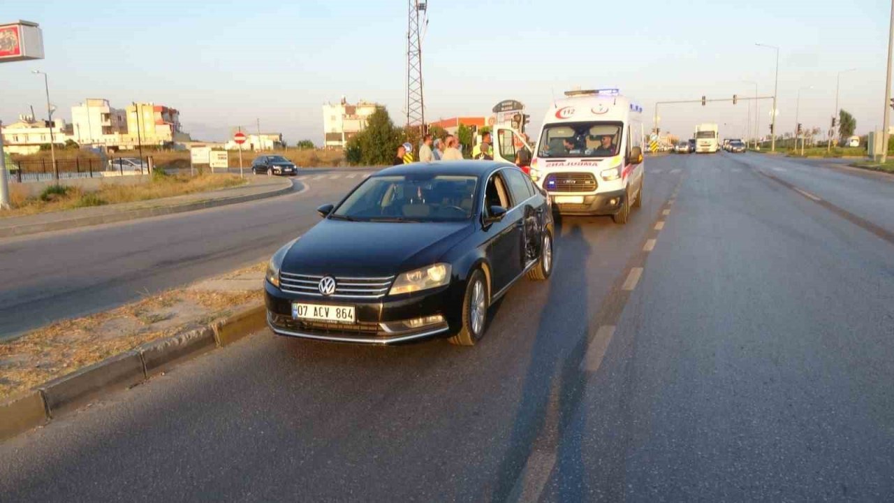Tır ile otomobilin çarpıştığı kaza ucuz atlatıldı