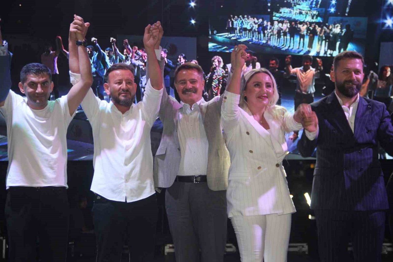 Uluslararası Atakum Halk Dansları finali