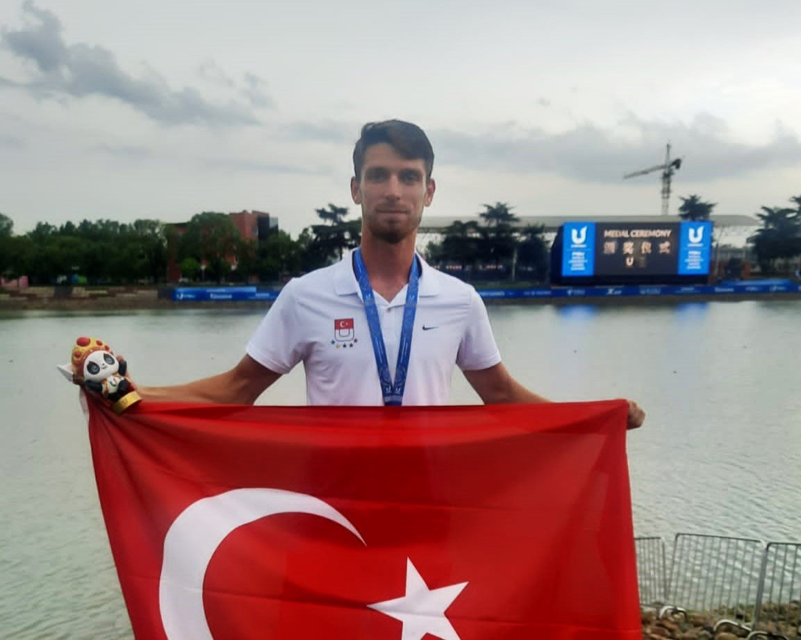 Milli kürekçilerden, Dünya Üniversite Yaz Oyunları’nda 2 madalya