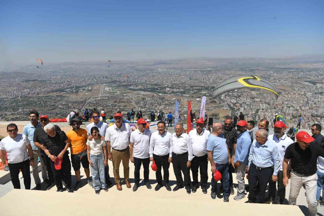 Yamaç Paraşütü Türkiye Şampiyonası Mesafe Yarışması Başladı