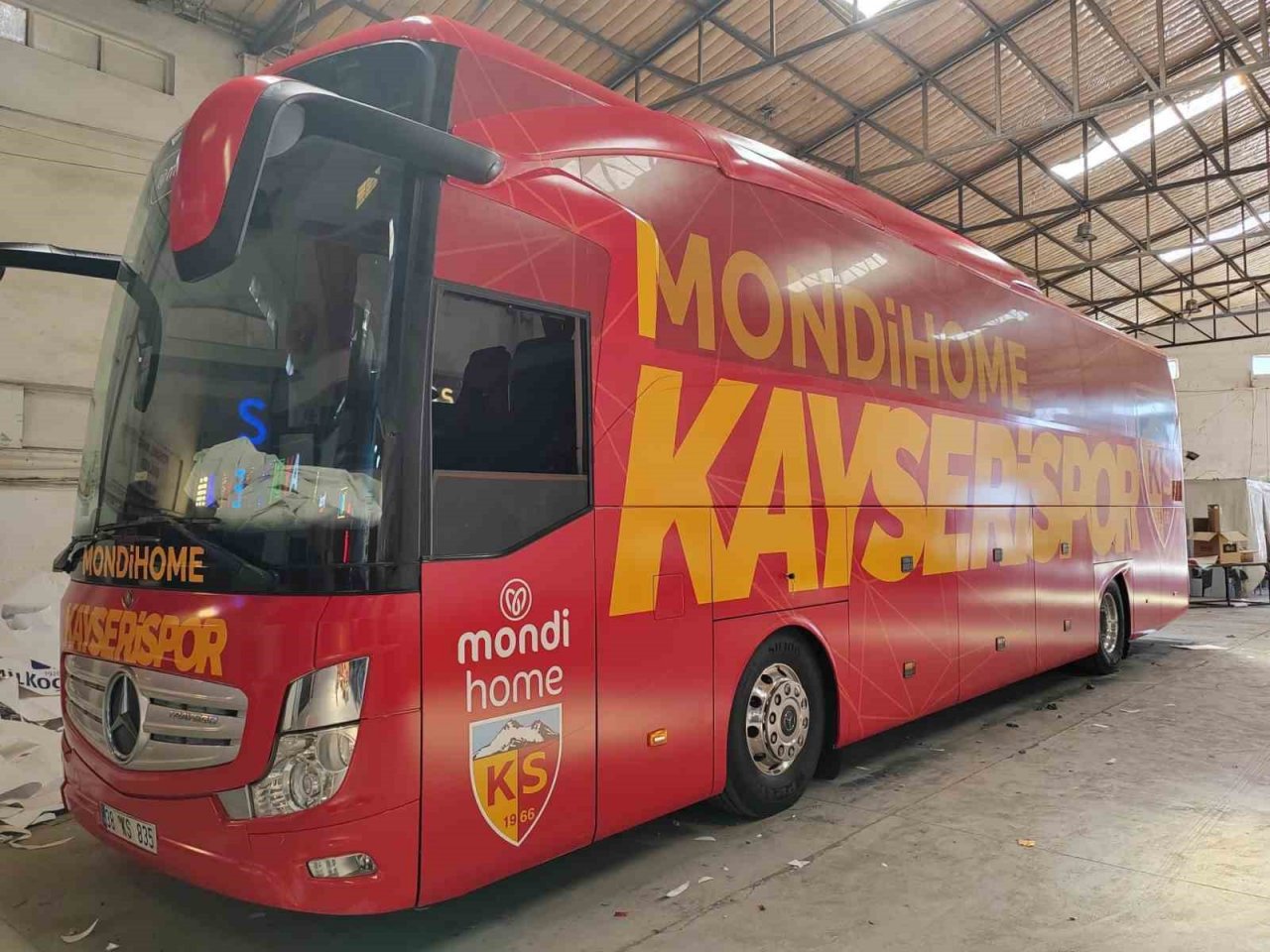 Kayserispor otobüsüne yeni makyaj