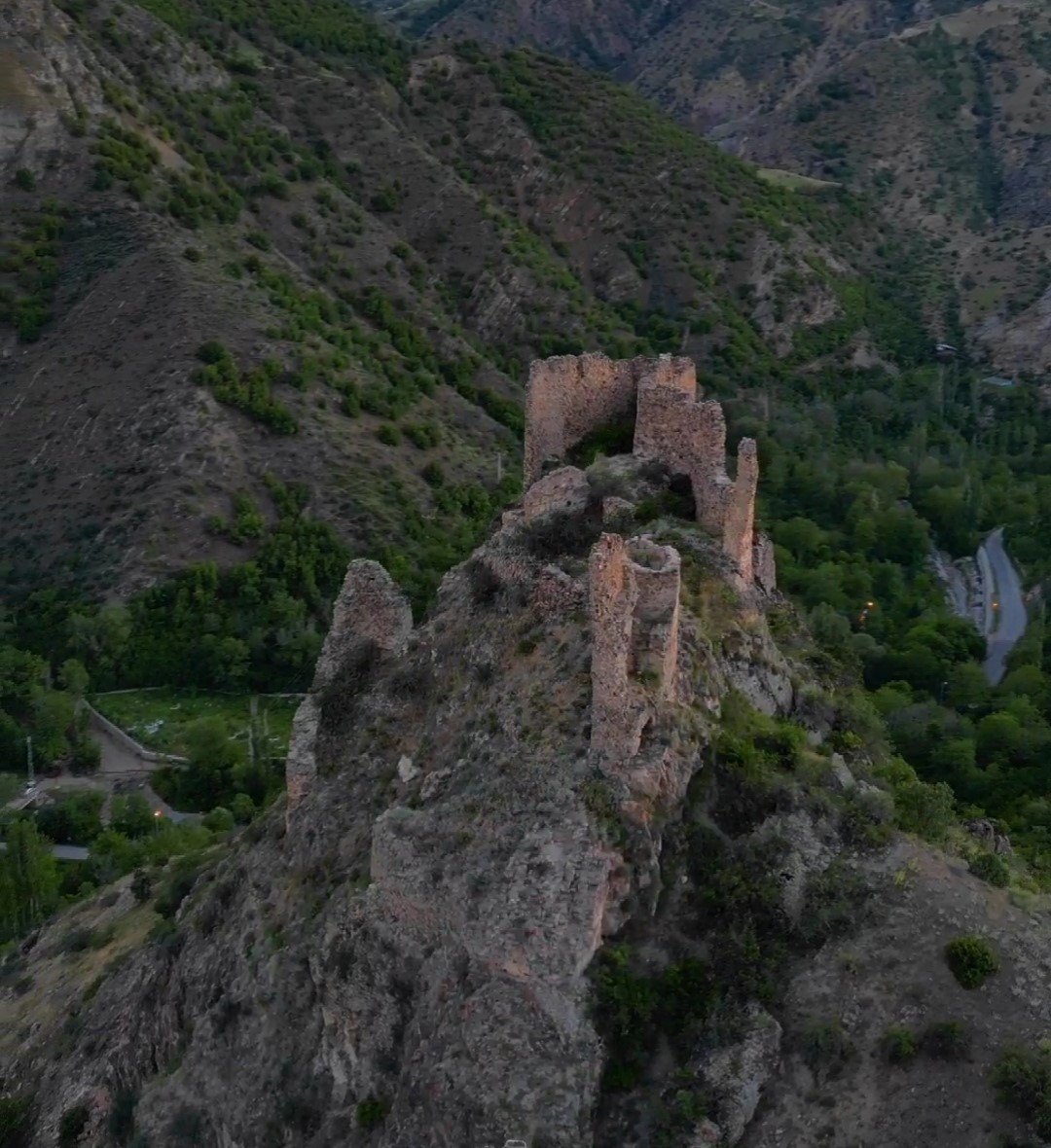 Sapaca Kalesi turizme kazandırılmayı bekliyor