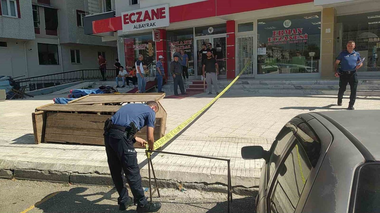 Kavgada pompalı tüfekle bacaklarından vuruldu