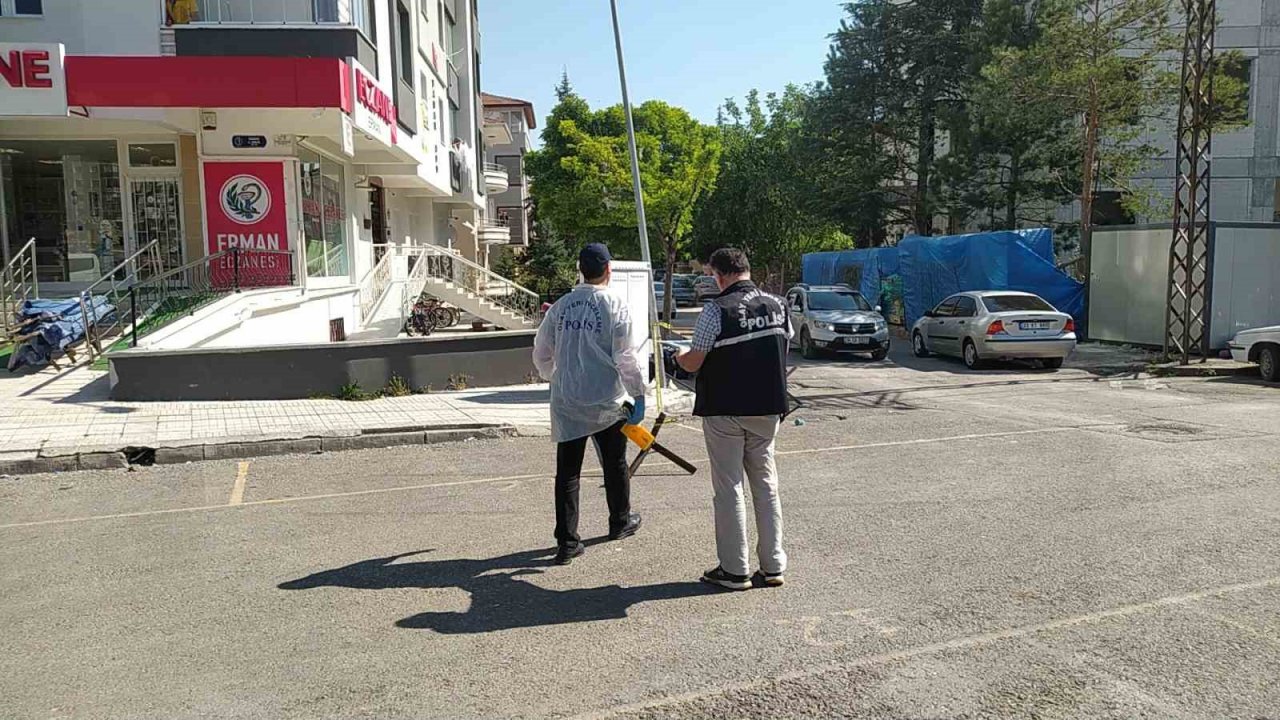 Kavgada pompalı tüfekle bacaklarından vuruldu