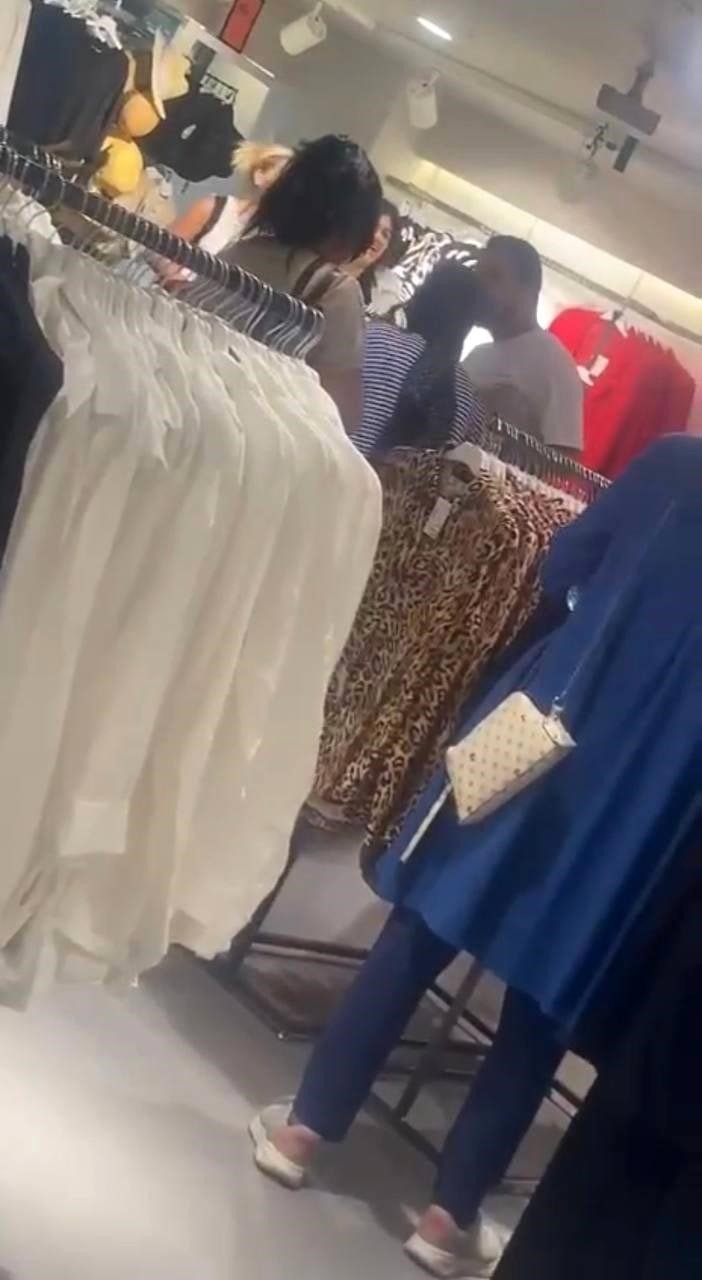 Pendik’te kadınların kabin kavgası kamerada