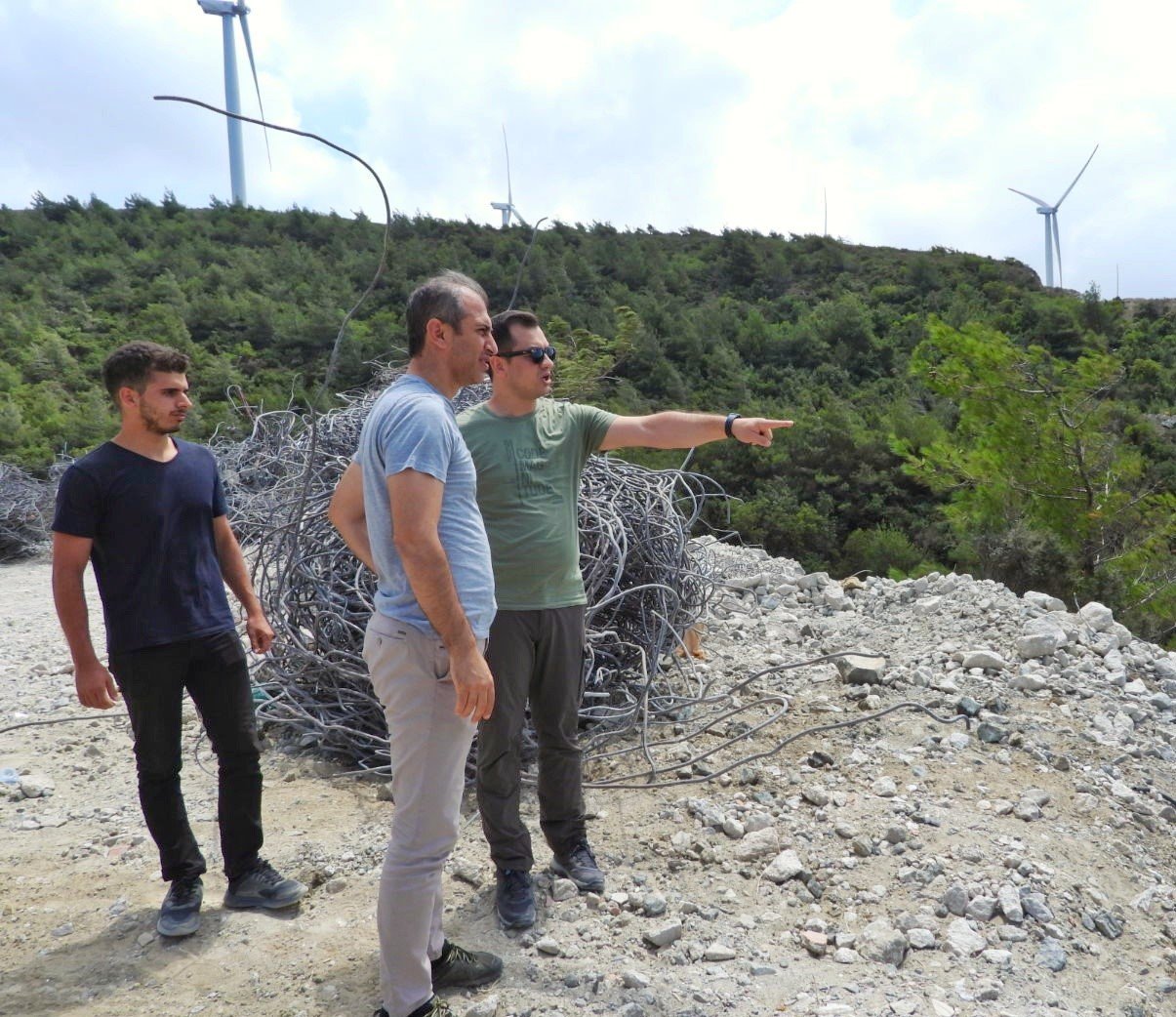 Samandağ’da yıkım çalışmaları devam ediyor