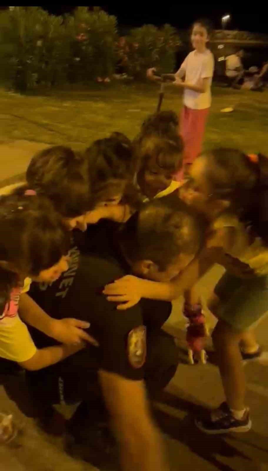 Çocukların polis sevgisi