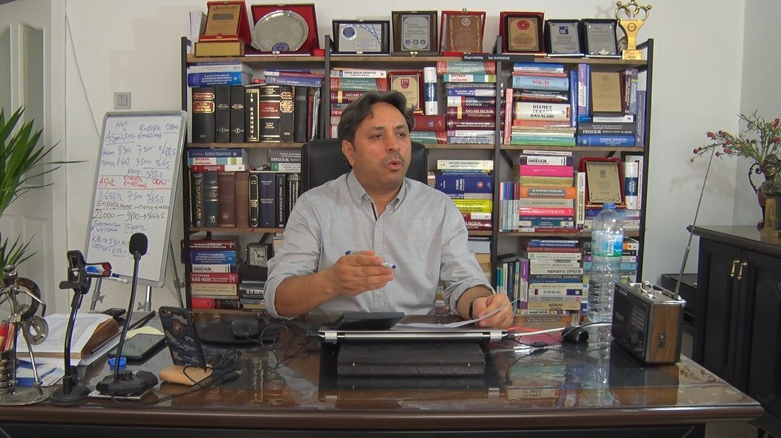 SGK Başuzmanı Karakaş: “Memur sendikalarının kırmızı çizgisi, verilen seyyanen zamların memur emeklisine bağlanması olmalı”