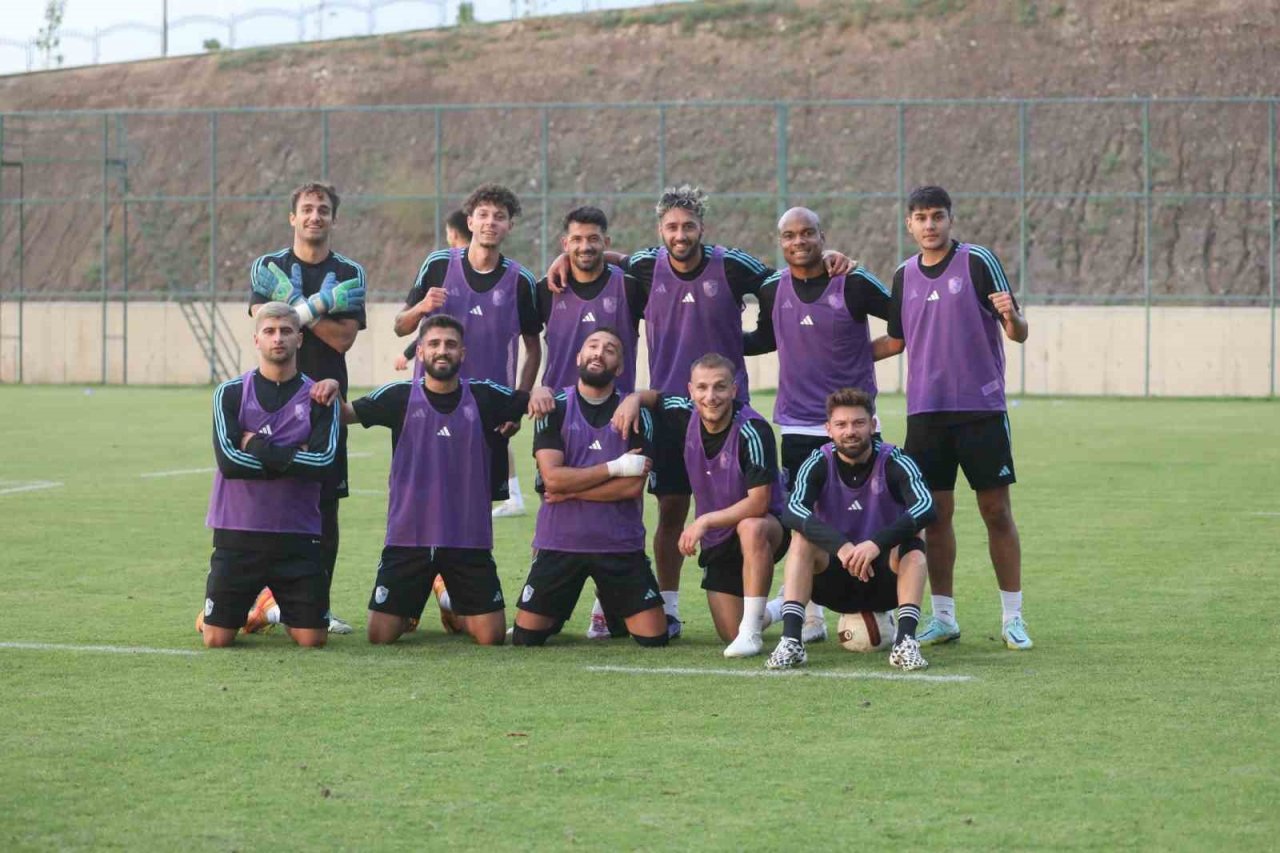 Taraftardan Erzurumspor’a tatlı dopingi