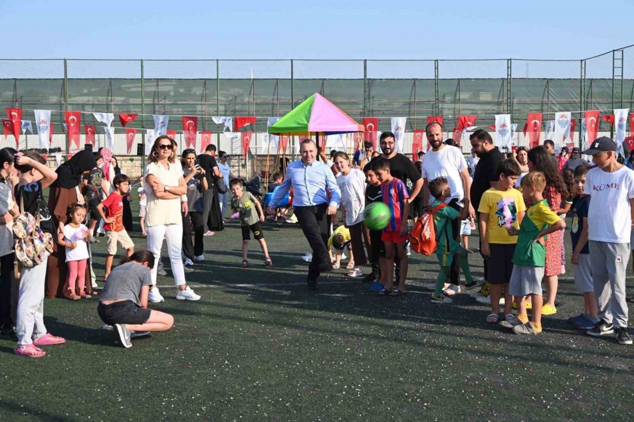 Yalova Belediyesi etkinliğinde çocuklar gönüllerince eğlendi