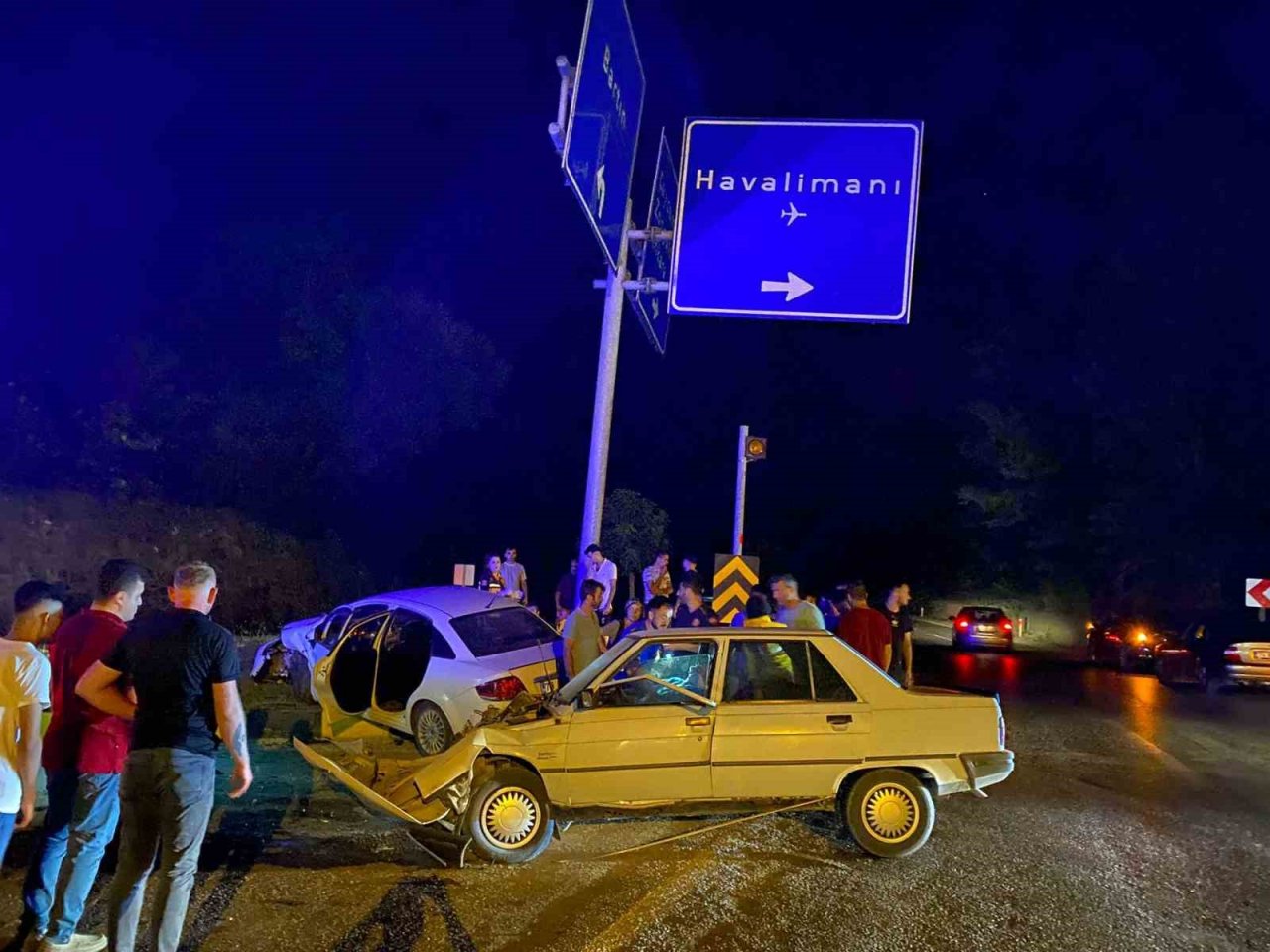 Zonguldak’ta iki otomobil çarpıştı: 2 yaralı